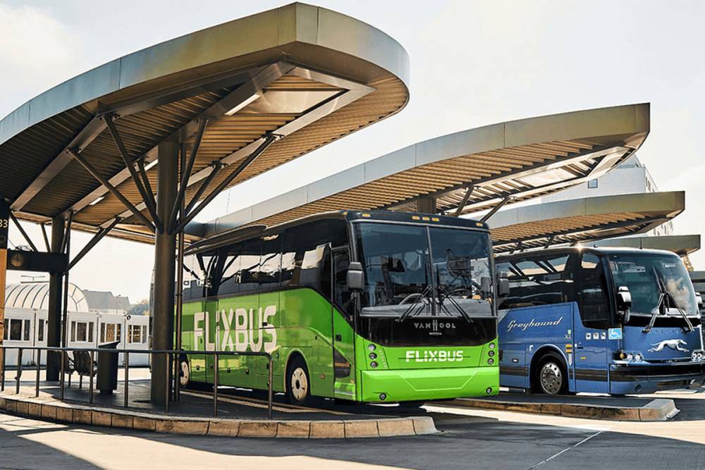 FlixMobility оголосила про покупку Greyhound — найбільшого автобусного перевізника на дальні відстані у США