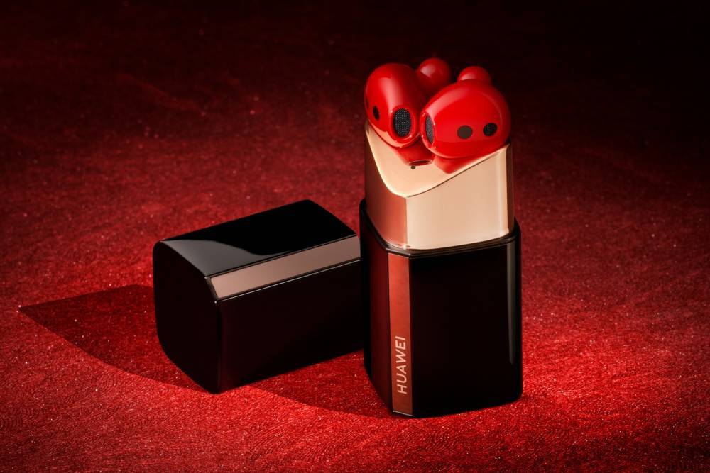 Huawei создала фэшн-наушники FreeBuds Lipstick с кейсом в классическом дизайне губной помады