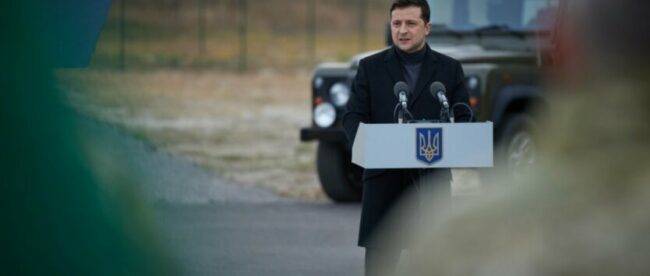 Украина должна быть готова к любому развитию событий на Донбассе, — Зеленский