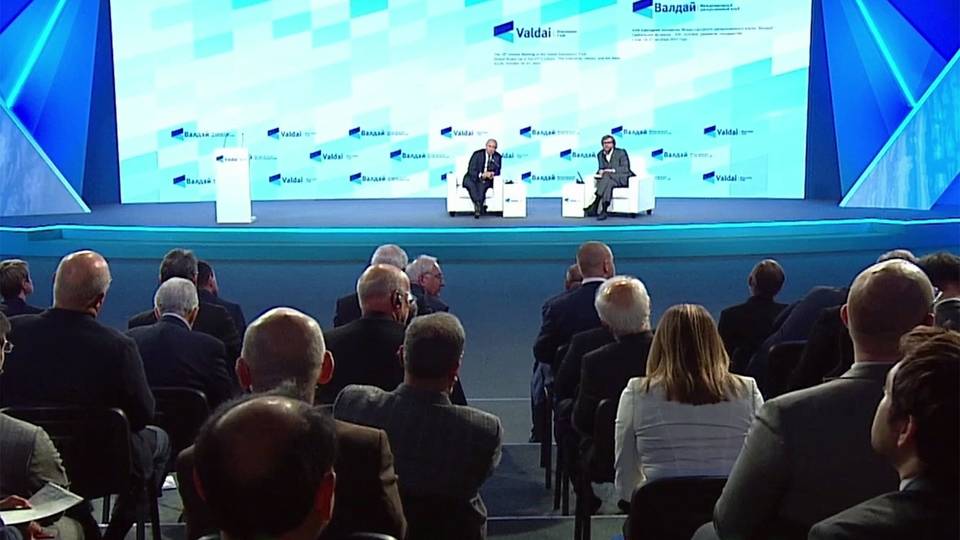На пленарном заседании клуба «Валдай» Владимир Путин прокомментировал ключевые мировые проблемы