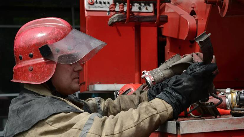 Интерфакс: семь человек погибли при пожаре на заводе в Рязанской области