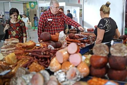 Минсельхоз прокомментировал информацию о росте цен на колбасы и сосиски