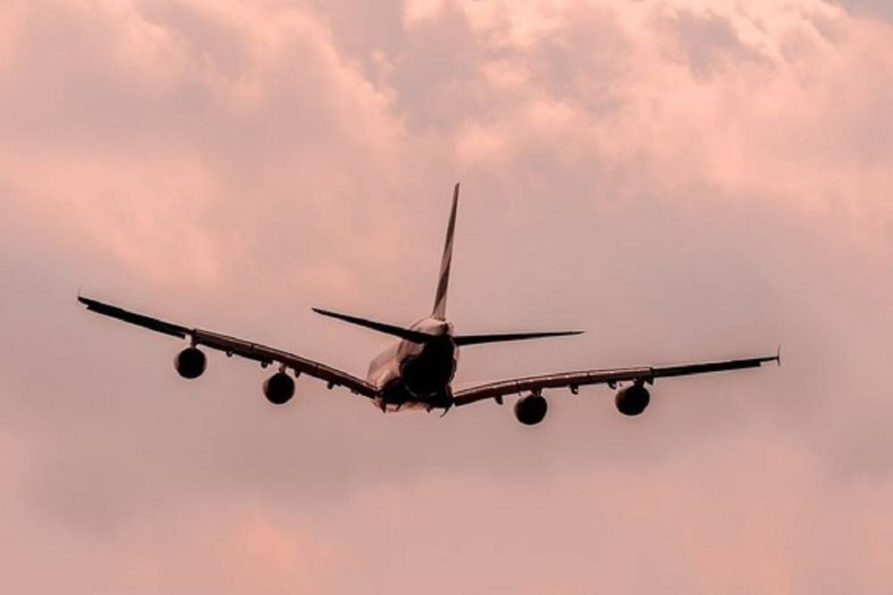 Вылетевший из Москвы в Казань самолёт подал сигнал тревоги