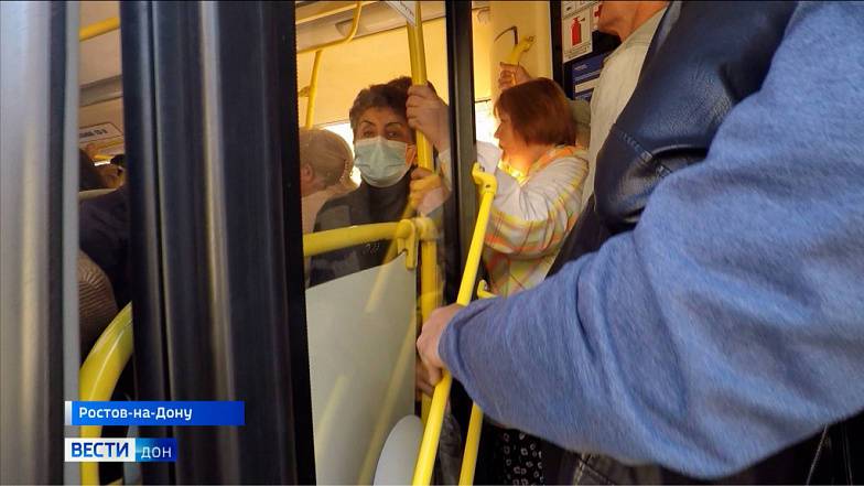 В Ростове усилили контроль за ношением масок в общественном транспорте