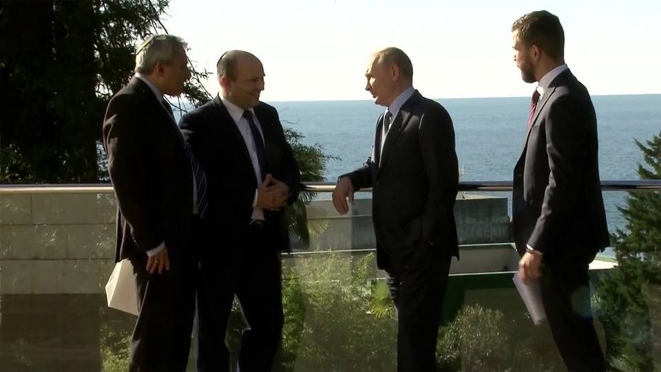 Владимир Путин в Сочи провел переговоры с новым премьер-министром Израиля