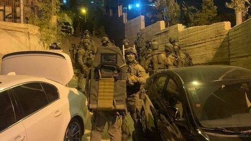 Видео: полицейские устроили особо крупную облаву в иерусалимском квартале