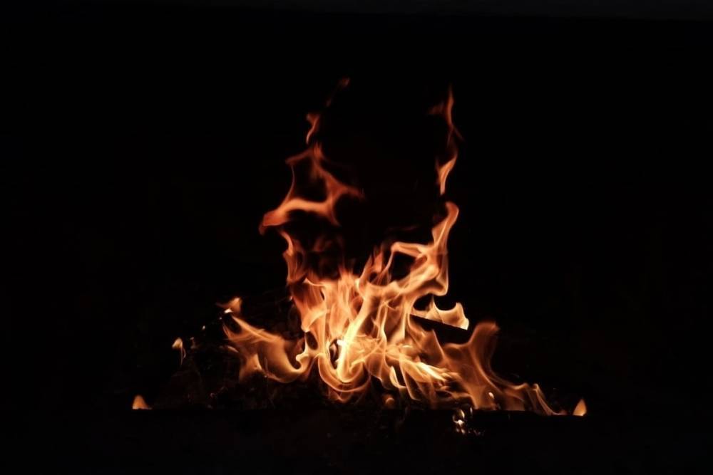 69-летний мужчина получил ожоги на пожаре в Туле ночью 22 октября