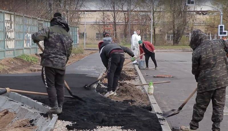 В Смоленске завершают строительство дороги к Новосельцам