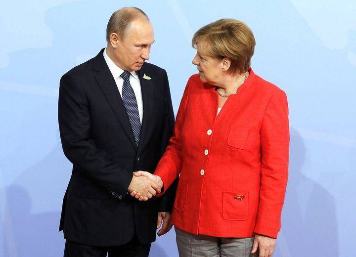 Путин считает, что Меркель могла бы еще баллотироваться на пост канцлера