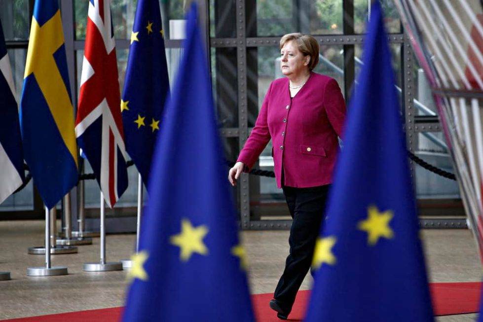 Меркель устроили овацию на последнем саммите ЕС и мира