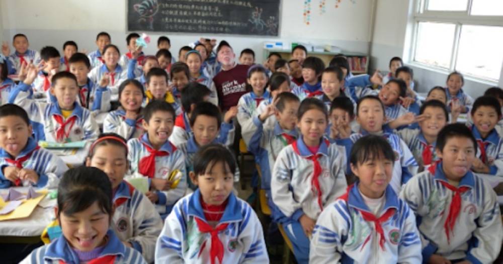 В Китае сократили давление на школьников, но родителей хотят наказывать за поведение их детей