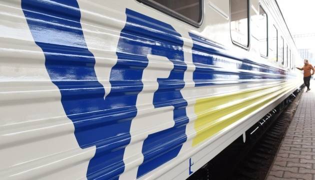 Новые правила перевозок: в поезда не пустили 340 пассажиров без COVID-документов