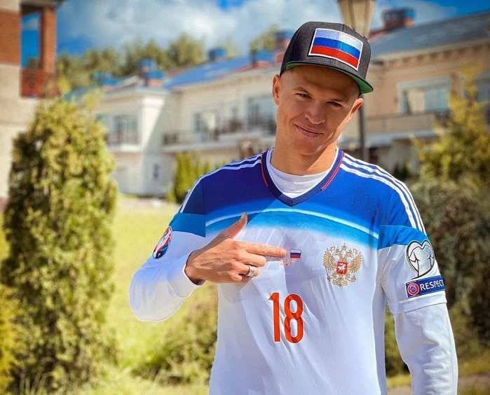 Тарасов станет выступать в одной команде с Милохиным после перехода в любительский клуб «На спорте»