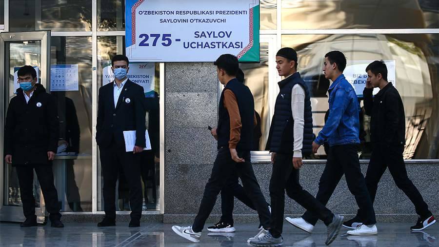 Явка на президентских выборах в Узбекистане за первый час превысила 12%