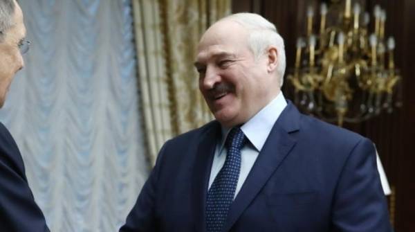 “Пир во время чумы”: Лукашенко раскритиковали за недавний триумф на льду