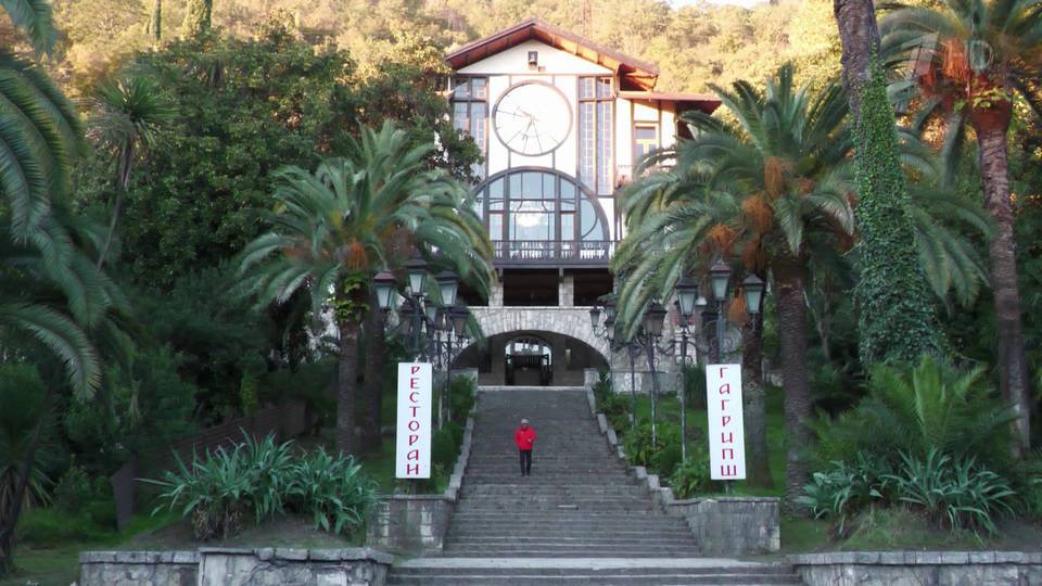 Курорты Абхазии в этом сезоне посетило рекордное число гостей за последние 30 лет