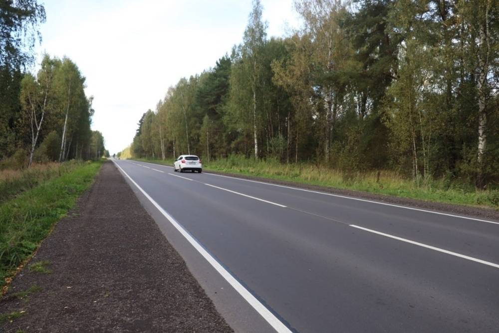 Продолжается ремонт дороги, которая соединяет Тверскую и Московскую области