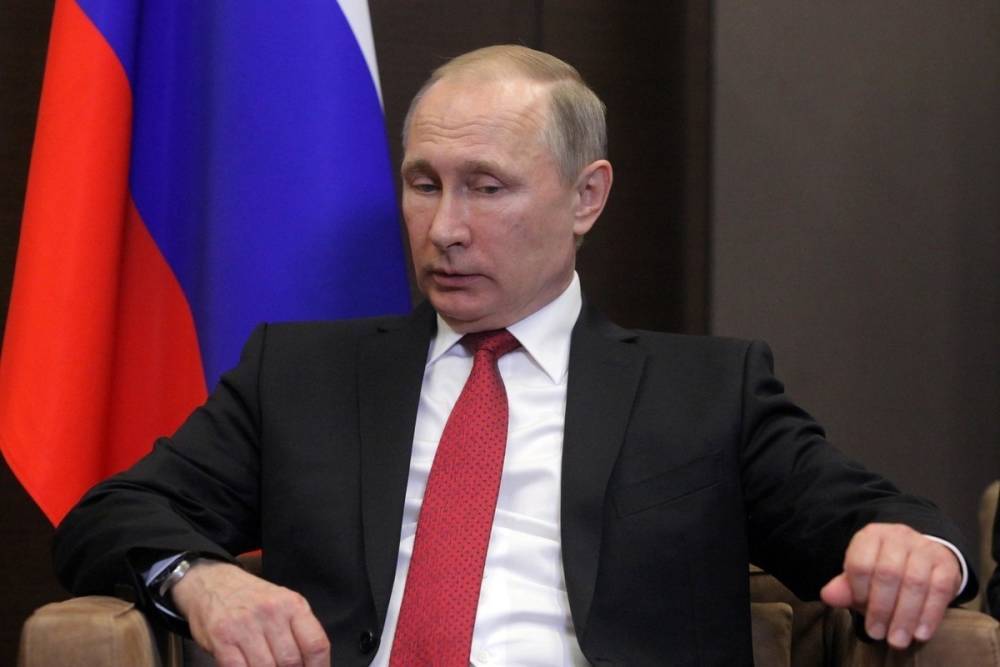 Путин поручил поддержать регионы со сложной эпидемиологической ситуацией