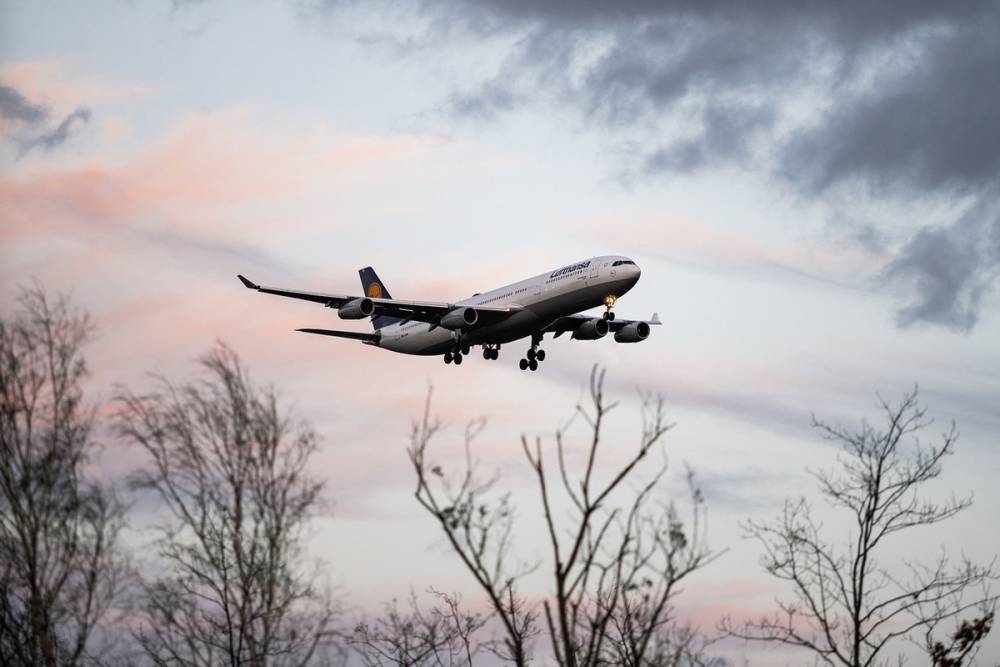 НЛО напугал пилотов самолета в небе над Подмосковьем