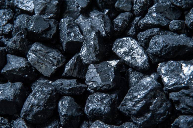 Запасов угля на складах ТЭС и ТЭЦ в четыре раза меньше графика – Минэнерго