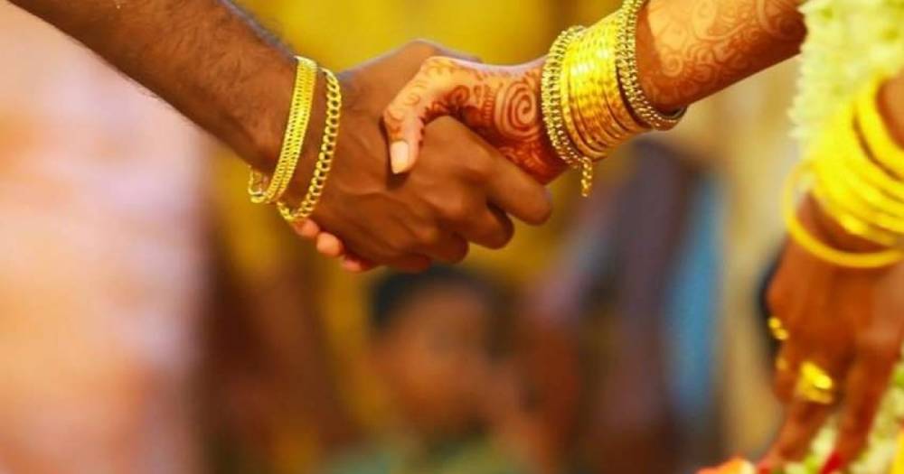 В Индии парень продал свою жену спустя месяц после свадьбы чтобы купить новый смартфон