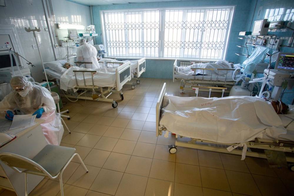 Бюрократам вопреки: как медики в Новосибирске спасают «ковидных» больных несмотря на нападки Роспотребнадзора