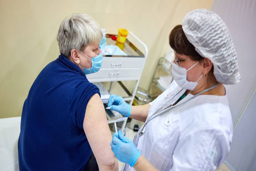 Анна Попова: без массовой вакцинации могут появиться более опасные мутации коронавируса – Учительская газета