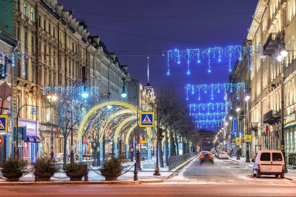 Нерабочие дни с 30 октября по 7 ноября позволят петербуржцам встретить Новый год без жестких коронавирусных ограничений