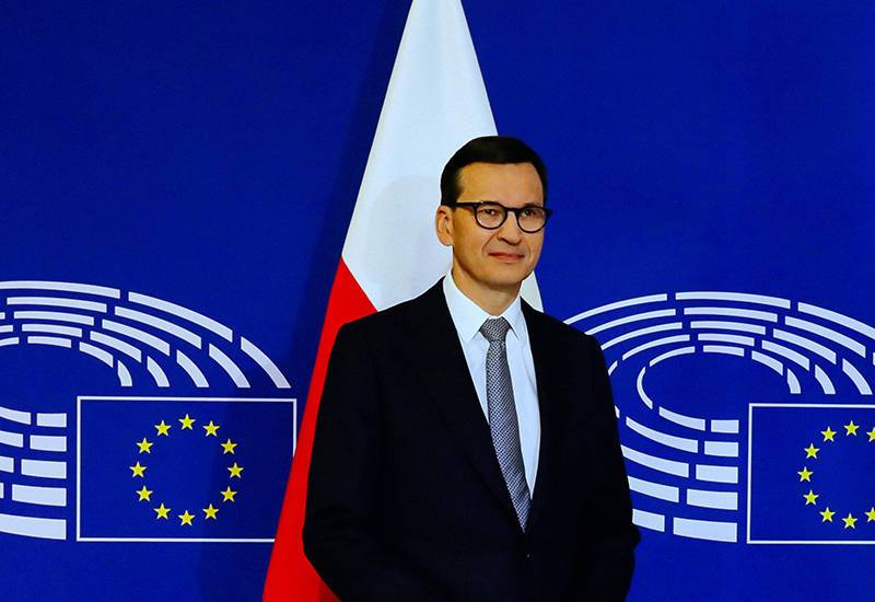 "Мир застыл": премьера Польши раскритиковали за слова о "третьей мировой войне"