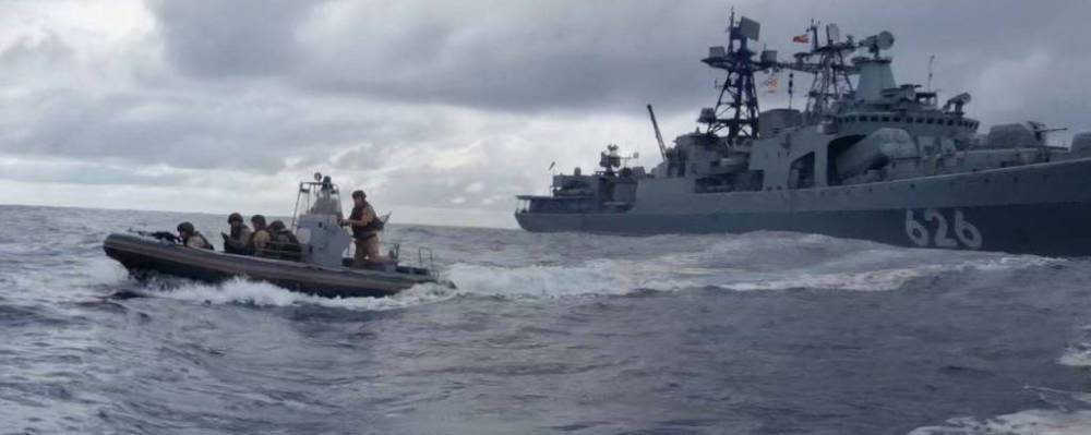Российские моряки спасли панамское судно от пиратов в Гвинейском заливе