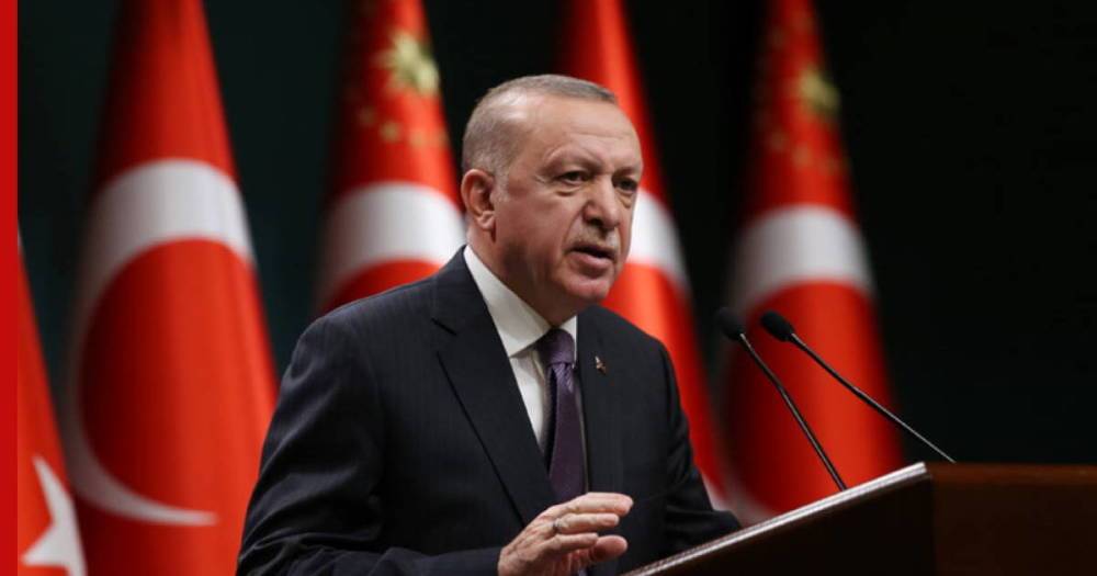 Эрдоган отказался от идеи высылать из Турции послов десяти стран после их нового заявления