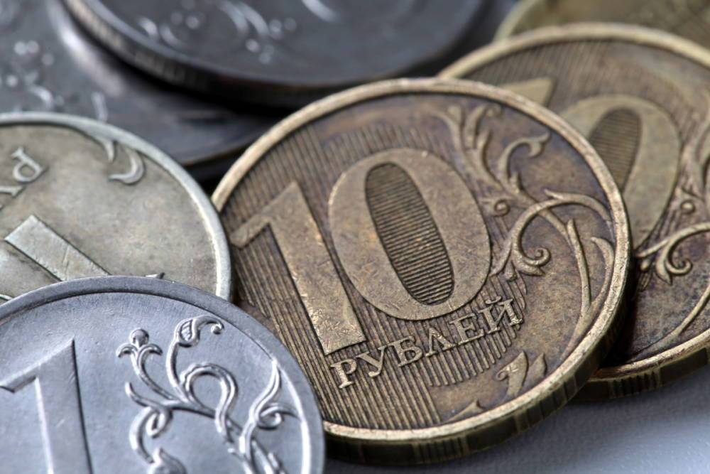 Финансовый аналитик Левченко сообщил о девальвации рубля в 2022 году