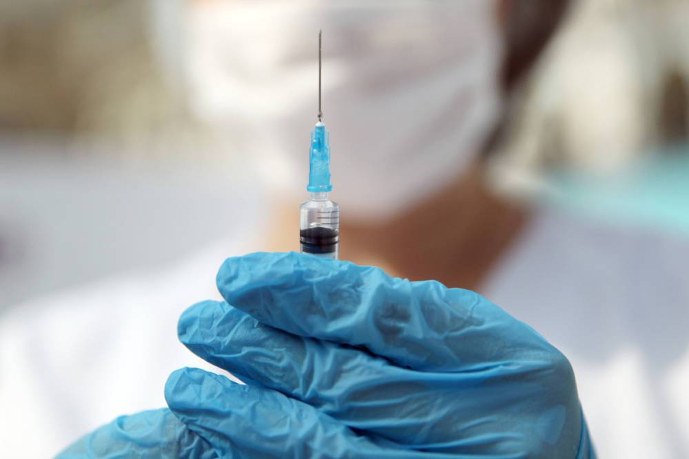В России ввели обязательную вакцинацию от COVID-19 для части населения