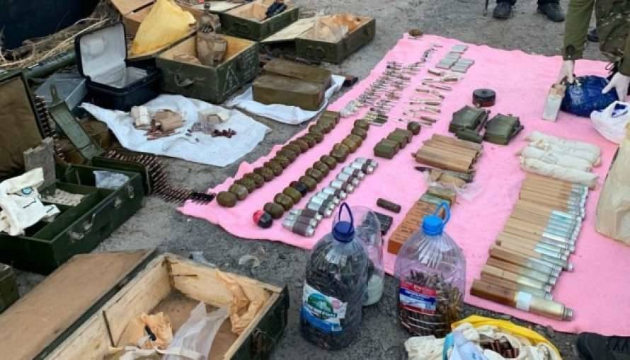 В зоне ООС полицейский продавал оружие бандитам