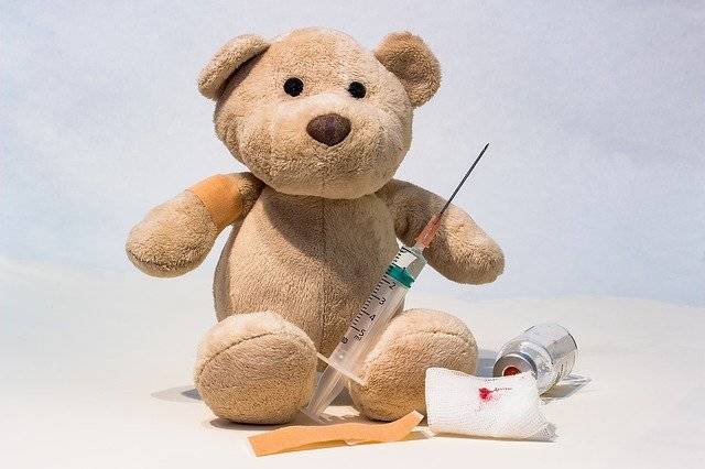 Российская вакцина от коронавируса для детей проходит экспертизу перед регистрацией