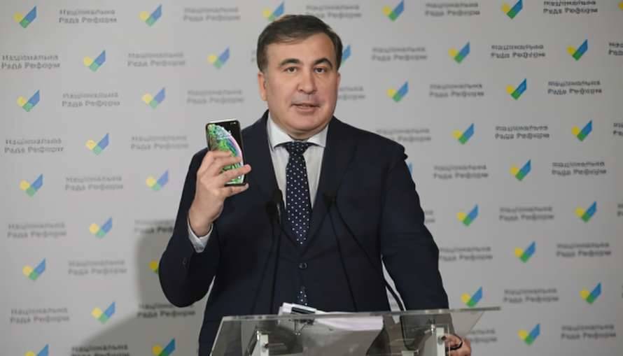 Омбудсмен из Украины прибыл к Саакашвили в тюрьму (ФОТО)