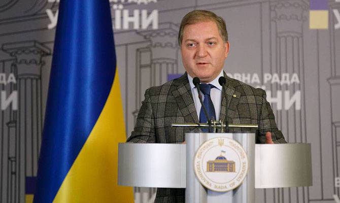 Олег Волошин: Виктор Медведчук в 2014 году сделал то, что сейчас должна сделать нынешняя власть, чтобы спасти украинцев от холодной зимы