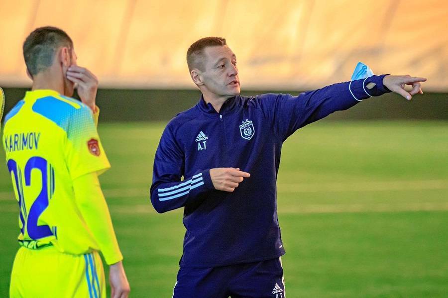 Главного тренера "Астаны" Тихонова дисквалифицировали на два года за срыв матча