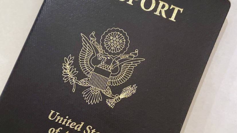 В США выдали первый американский паспорт с отметкой о гендере «X»