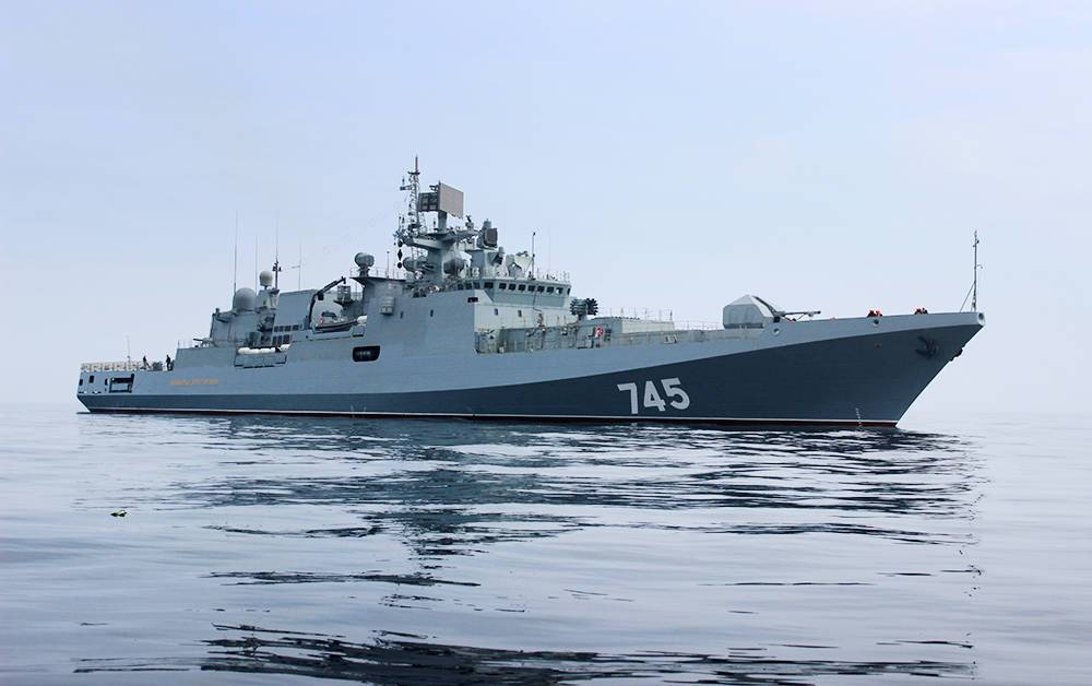 Российский фрегат с "Калибрами" направился в Средиземное море
