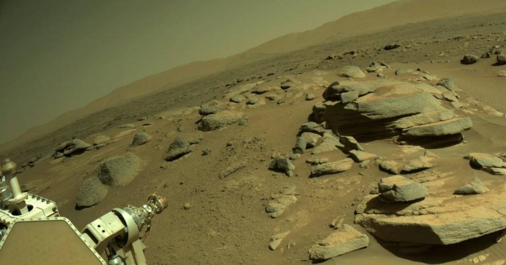 На Марсе завершился блэкаут. Марсоход Perseverance вернулся к работе и сделал первые фото