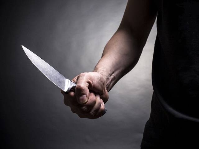 Южноуралец пойдет под суд за попытку убить жену на глазах у детей