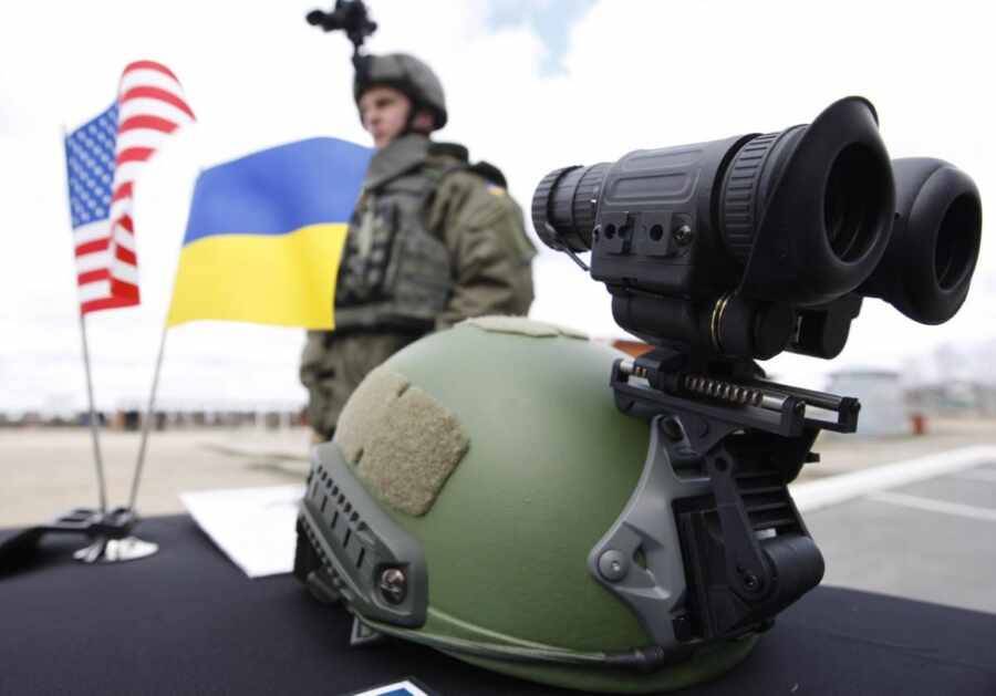 По мнению Москвы, киевские власти «накачивает» оружием Вашингтон – Захарова