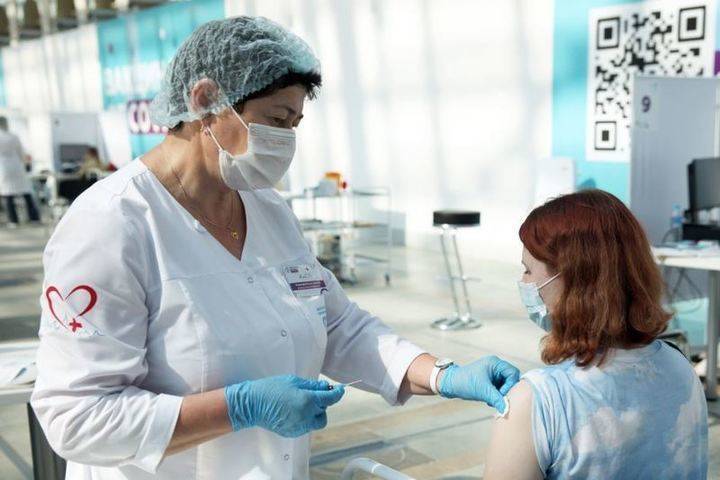 В Москве провели 40 тысяч донаций плазмы переболевших коронавирусом