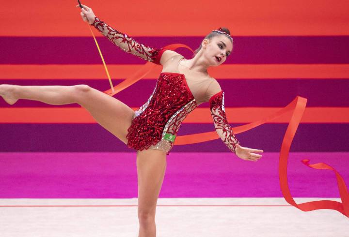 Путин поздравил гимнастку Дину Аверину с победой на ЧМ по художественной гимнастике в Японии