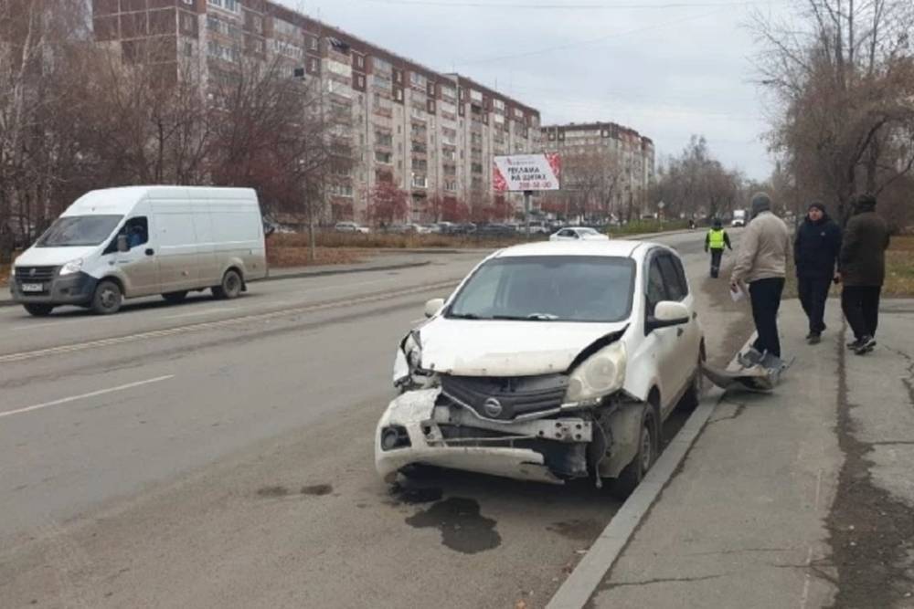 В ДТП Skoda и Nissan пострадал 15-летний подросток в Екатеринбурге