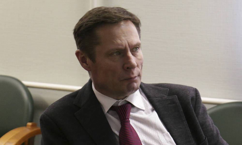 Министр Лабинов обвиняет ОМК в падении объемов производства, хотя сам же этому способствует