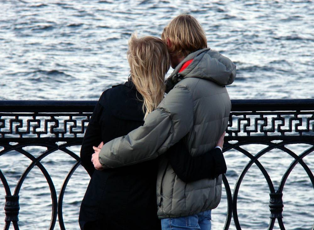 Деньги: 25 процентов россиян считают, что доходы мужей и жен не имеет значения для семейных отношений – Учительская газета