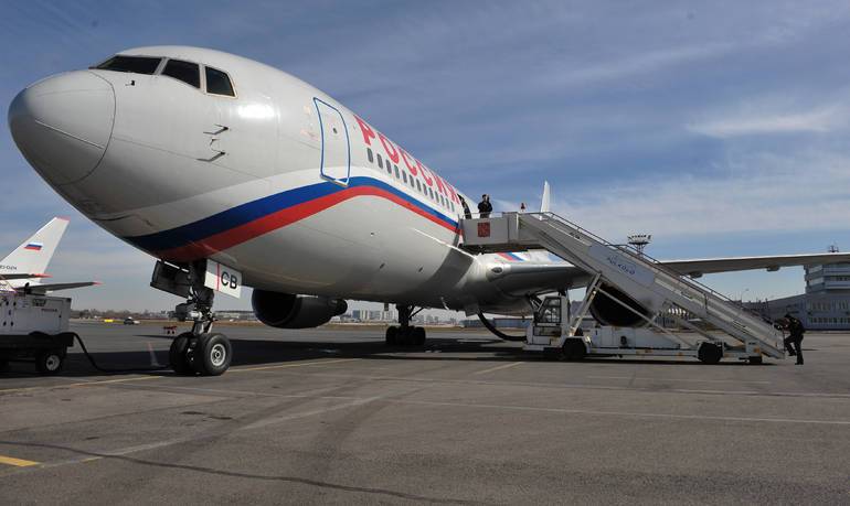 Для пассажиров авиакомпании «Россия» провоз лыжного снаряжения будет бесплатным
