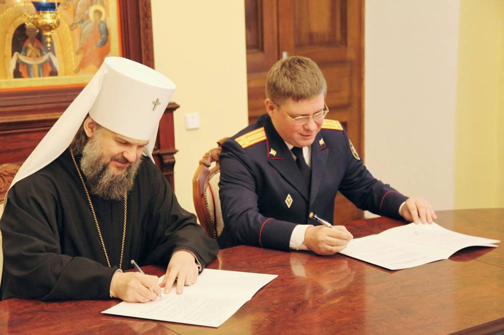 Следком и епархия Тверской области подписали соглашение о сотрудничестве
